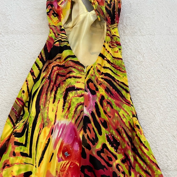 Hot yellow jungle print prom dress - Picture 4 of 5
